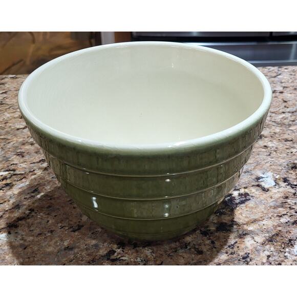 Crate & Barrel Green Bowl 7" D and 4 1/2" Tall - Portugal - Picture 5 of 16